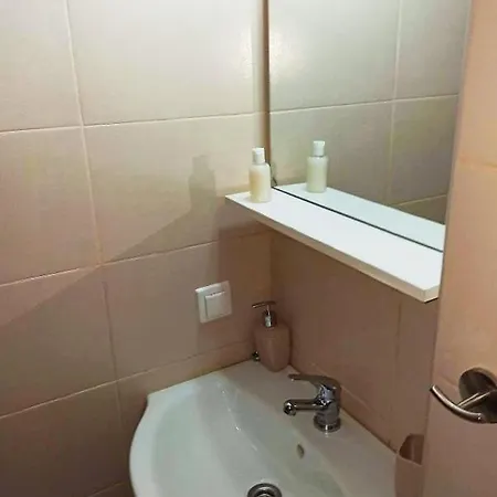 Apartment ζ&ζ *