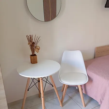 ζ&ζ Apartment Peraía